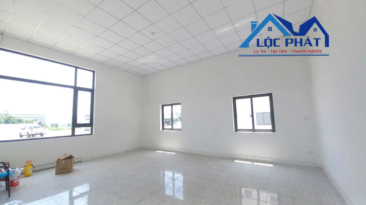 Bán nhà xưởng tại KCN Long Khánh, Đồng Nai 40.000 m2 chỉ 230 tỷ