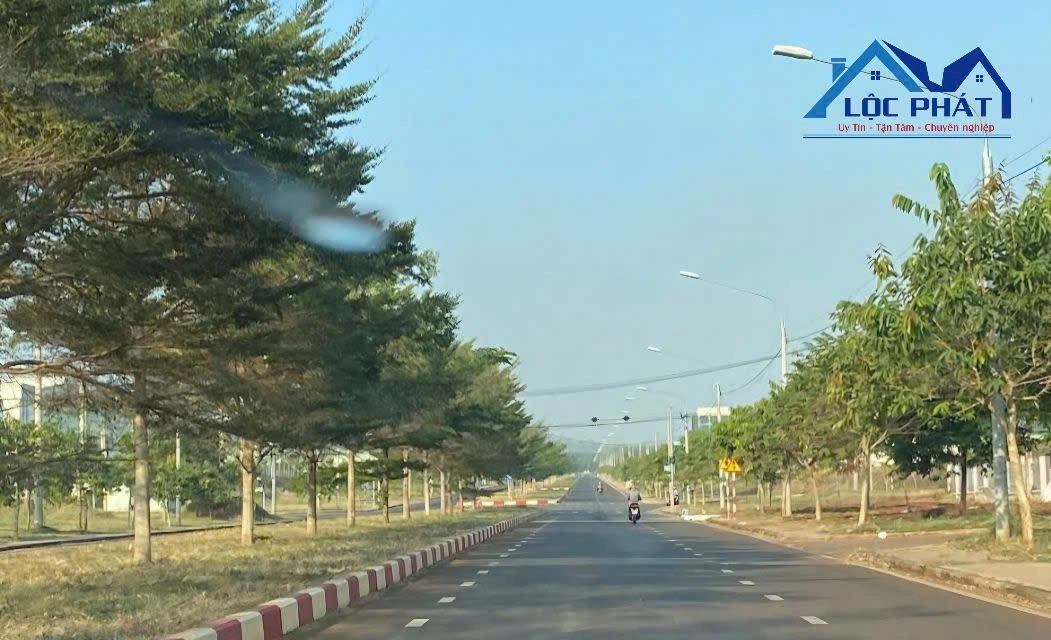 Cho thuê nhà xưởng 2552m2 KCN Long Khánh Đồng Nai  giá 3.8 USD/m2