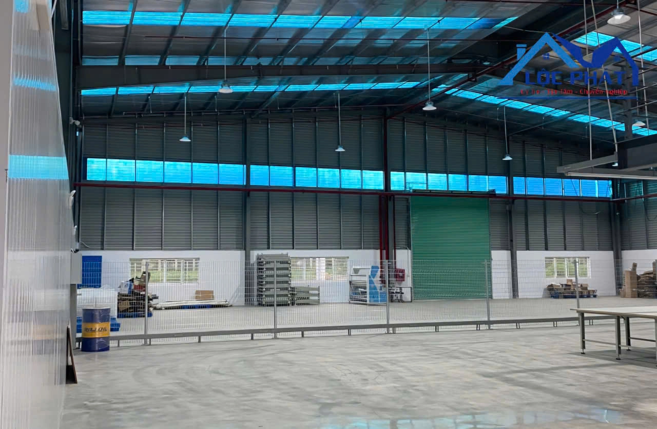 Cho thuê nhà xưởng 2552m2 KCN Long Khánh Đồng Nai  giá 3.8 USD/m2