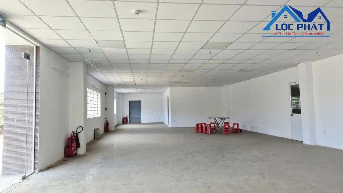 Cho thuê nhà xưởng 4520m² mới xây tại Long Khánh chỉ 3.8 đô/m²