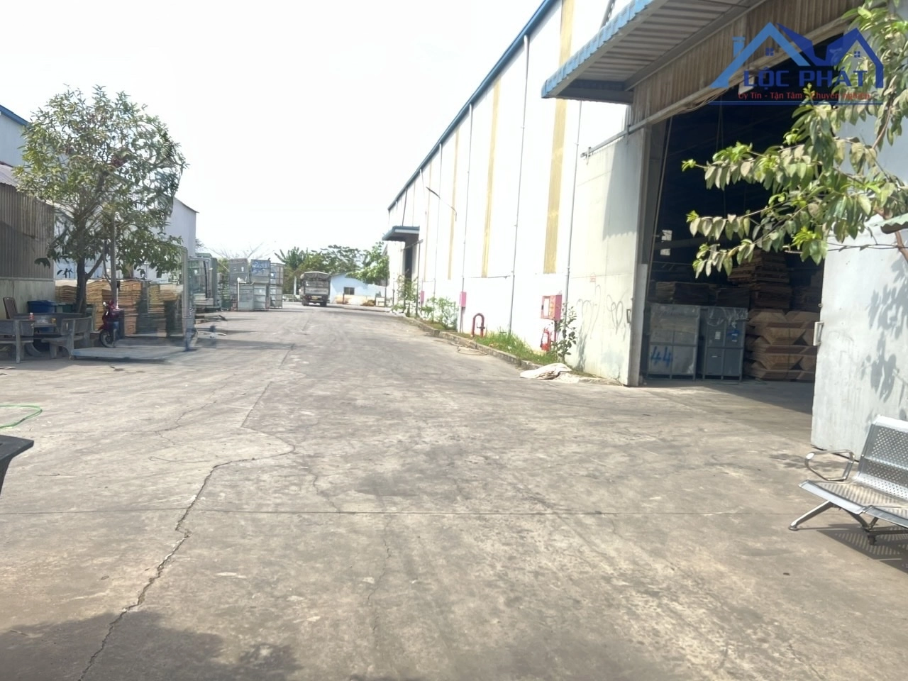 Cho thuê nhà xưởng 1700m2 KCN Nhơn Trạch Đồng Nai giá chỉ 4,3 usd/m2