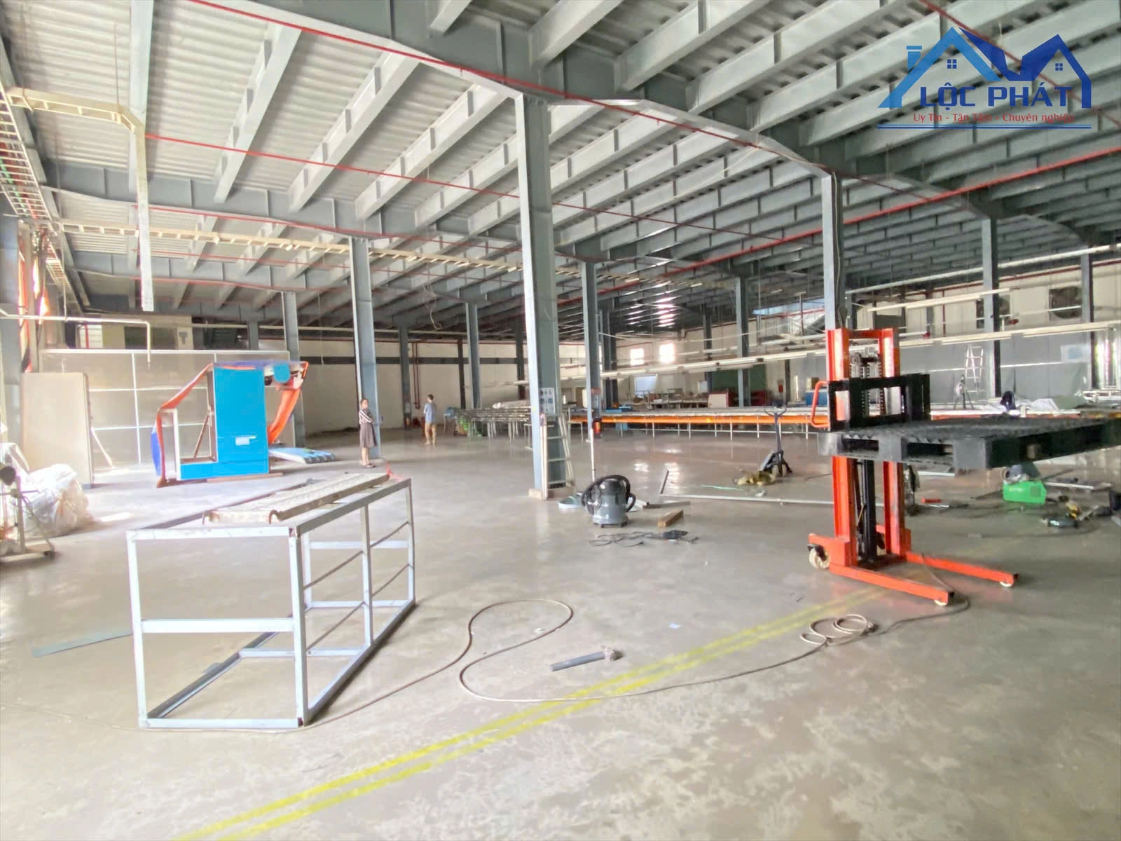 Cho thuê nhà xưởng 2100m2 KCN Biên Hoà, Đồng Nai