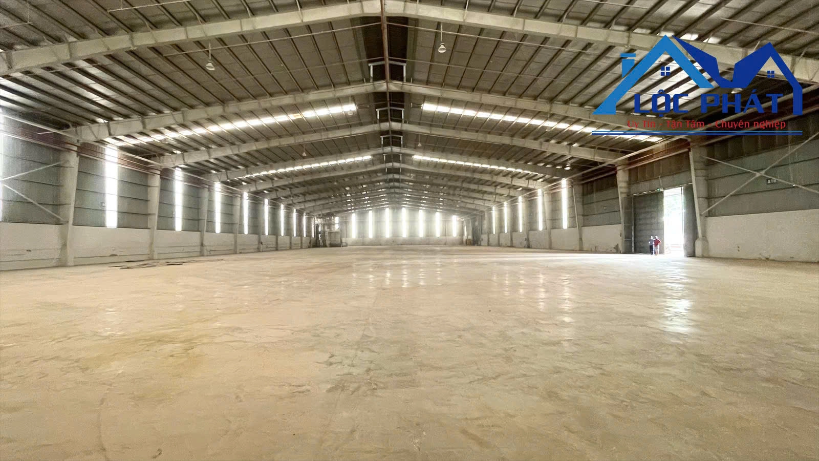 Cho thuê kho 5600m2 trong KCN Đồng Nai giá 70k/m2
